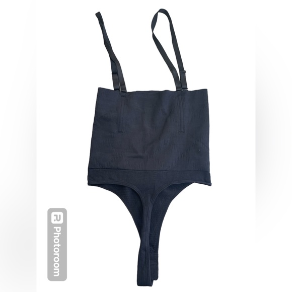 Women’s Shapewear Bodysuit for tummy control and body shaping - Picture 5 of 5